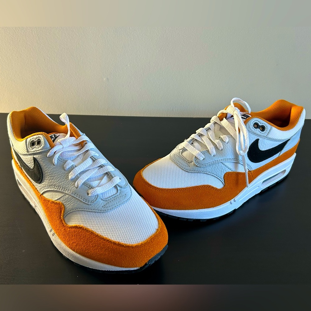 Nike Air Max 1 Monarch  Sz:9.5